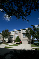 Lexington Oak Drive Condo